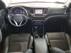 Hyundai Tucson 1.6 16V T-GDI GASOLINA GLS ECOSHIFT 2017/2018 ADVANT AUTOMÓVEIS CAXIAS DO SUL / Carros no Vale