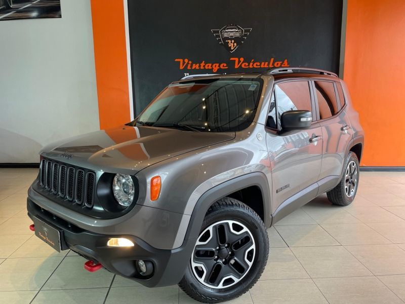 JEEP Renegade TRAILHAWK AT D 2018/2018 VINTAGE VEÍCULOS CAXIAS DO SUL / Carros no Vale