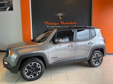 JEEP Renegade TRAILHAWK AT D 2018/2018 VINTAGE VEÍCULOS CAXIAS DO SUL / Carros no Vale