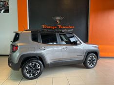 JEEP Renegade TRAILHAWK AT D 2018/2018 VINTAGE VEÍCULOS CAXIAS DO SUL / Carros no Vale