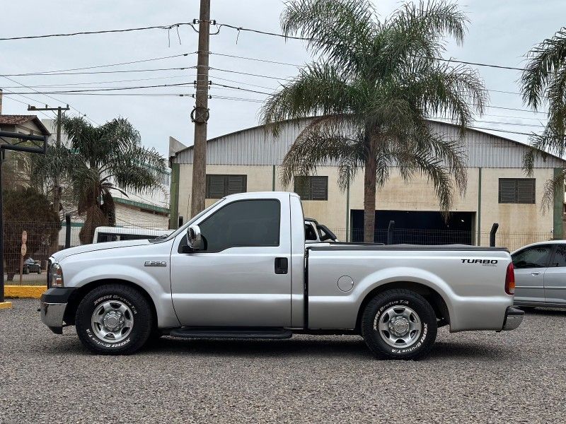 Ford F-250 XL 4.2 TB-IC 2001 NEUMANN VEÍCULOS ARROIO DO MEIO / Carros no Vale