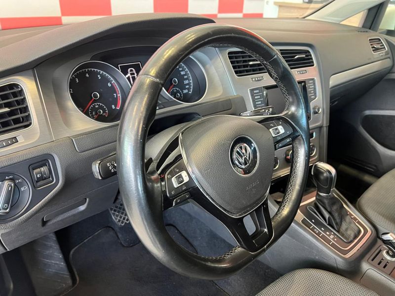 VOLKSWAGEN Golf Comfortline 1.4 TSI 140cv 2014/2015 PC VEÍCULOS SANTA CRUZ DO SUL / Carros no Vale