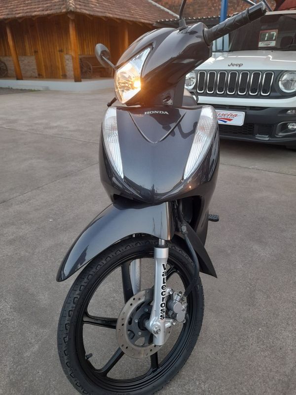 Honda Motos BIZ 125 2017 FERREIRA VEÍCULOS VENÂNCIO AIRES / Carros no Vale