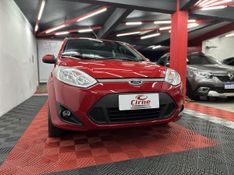 Ford Fiesta SE 1.6 8V 2013/2014 CIRNE AUTOMÓVEIS SANTA MARIA / Carros no Vale