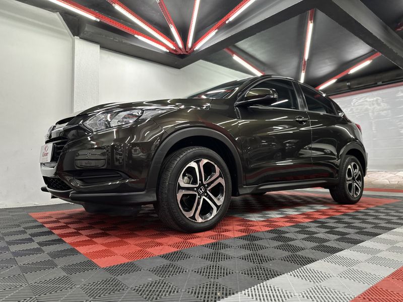 Honda HR-V LX 1.8 Flexone 16V 2018/2018 CIRNE AUTOMÓVEIS SANTA MARIA / Carros no Vale