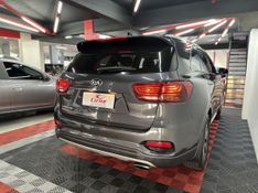 KIA Sorento 2.4 16V 4×4 2018/2019 CIRNE AUTOMÓVEIS SANTA MARIA / Carros no Vale