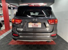 KIA Sorento 2.4 16V 4×4 2018/2019 CIRNE AUTOMÓVEIS SANTA MARIA / Carros no Vale