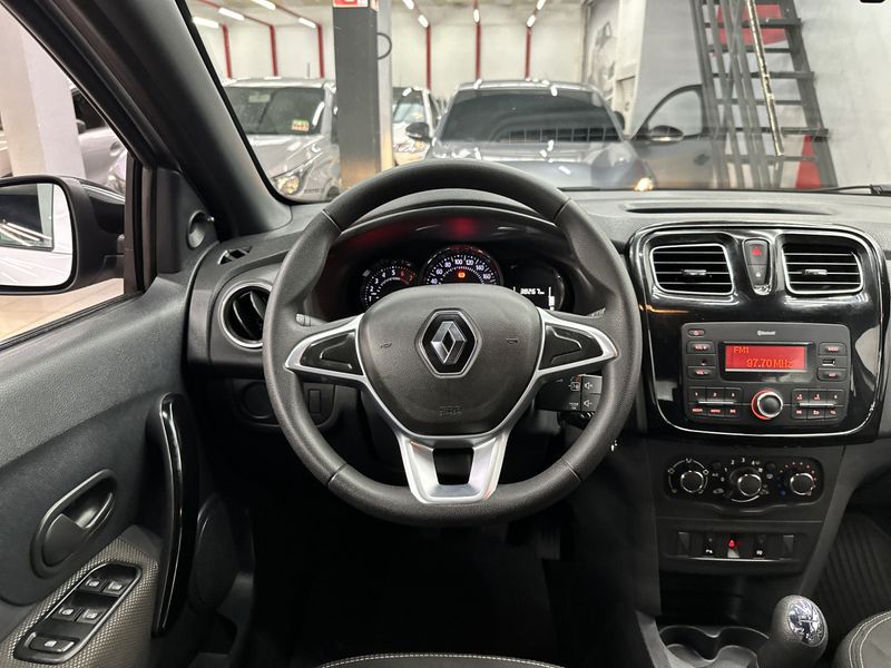 Renault LOGAN Zen 1.0 12V Mec. 2022/2023 CIRNE AUTOMÓVEIS SANTA MARIA / Carros no Vale