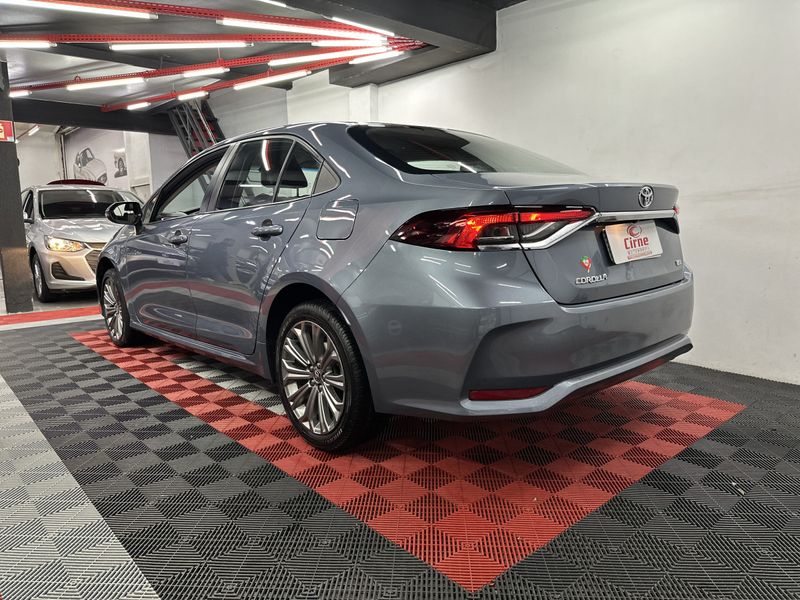 Toyota Corolla XEi 2.0 16V 2019/2020 CIRNE AUTOMÓVEIS SANTA MARIA / Carros no Vale