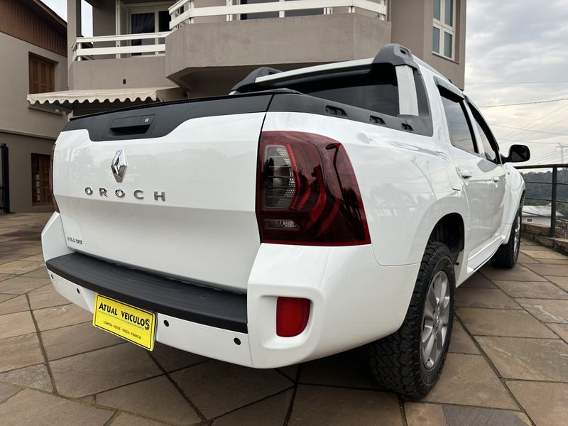 Renault DUSTER OROCH Dyna 1.6 16V Mec. 2018/2018 ATUAL VEÍCULOS VISTA ALEGRE DO PRATA / Carros no Vale