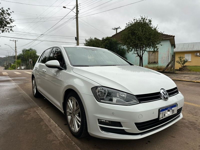 VOLKSWAGEN Golf Highline 1.4 TSI 140cv 2014/2015 ATUAL VEÍCULOS VISTA ALEGRE DO PRATA / Carros no Vale