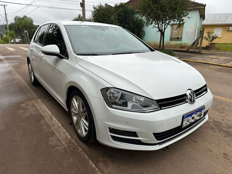 VOLKSWAGEN Golf Highline 1.4 TSI 140cv 2014/2015 ATUAL VEÍCULOS VISTA ALEGRE DO PRATA / Carros no Vale