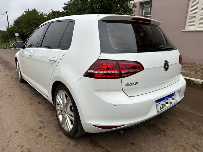 VOLKSWAGEN Golf Highline 1.4 TSI 140cv 2014/2015 ATUAL VEÍCULOS VISTA ALEGRE DO PRATA / Carros no Vale