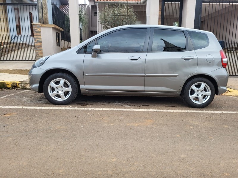 HONDA FIT LX 1.4/ 1.4 FLEX 8V/16V 5P MEC. 2007/2008 ADRIANO VEÍCULOS CRUZEIRO DO SUL / Carros no Vale