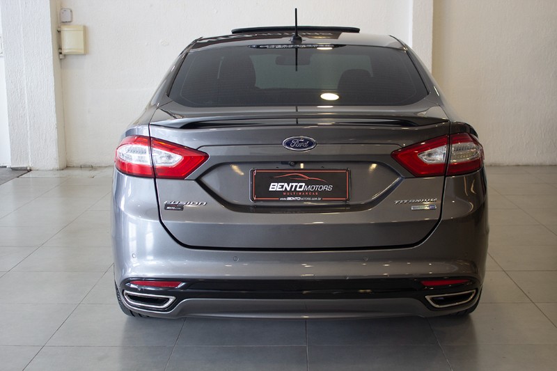 FORD FUSION 2.0 TITANIUM GTDI ECOBOOST AWD AUTOMÁTICO 2013/2014 BENTO MOTORS BENTO GONÇALVES / Carros no Vale