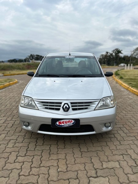 RENAULT SANDERO 1.6 EXPRESSION 16V FLEX 4P MANUAL 2008/2008 NEURI VEÍCULOS LAJEADO / Carros no Vale