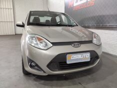 FORD FIESTA SEDAN CLASS 1.6 8V 2013/2013 ROSAUTO VEÍCULOS VENÂNCIO AIRES / Carros no Vale