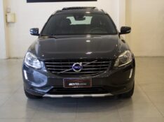 VOLVO XC 60 D5 MOMEMTUM 2016/2017 BENTO MOTORS BENTO GONÇALVES / Carros no Vale