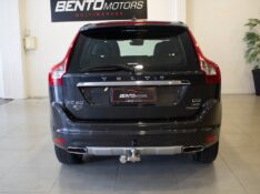 VOLVO XC 60 D5 MOMEMTUM 2016/2017 BENTO MOTORS BENTO GONÇALVES / Carros no Vale