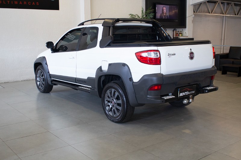 FIAT STRADA ADVENTURE 1.8/ 1.8 LOCKER FLEX CD 2017/2018 BENTO MOTORS BENTO GONÇALVES / Carros no Vale