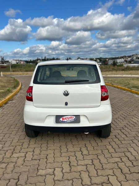 VOLKSWAGEN FOX 1.0 ROUTE 8V 2008/2009 NEURI VEÍCULOS LAJEADO / Carros no Vale