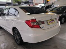 HONDA CIVIC 1.8 LXS 16V 2013/2014 SANCCAR VEÍCULOS SANTA CRUZ DO SUL / Carros no Vale