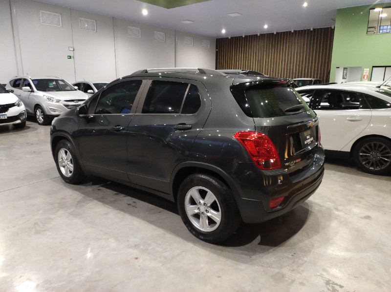 CHEVROLET TRACKER 1.4 16V TURBO LT 2017/2017 M&C AUTOMÓVEIS CAXIAS DO SUL / Carros no Vale