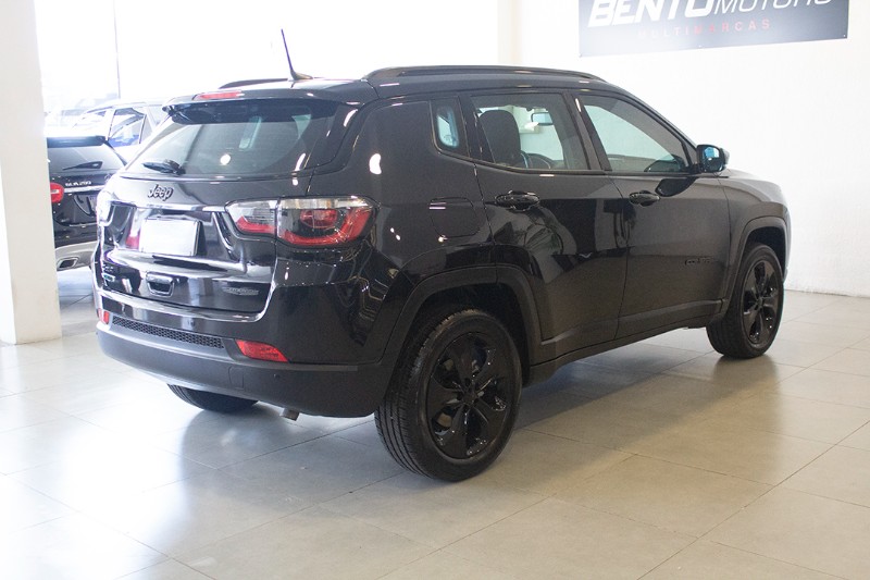 JEEP COMPASS 2.0 16V NIGHT EAGLE 4X4 2018/2018 BENTO MOTORS BENTO GONÇALVES / Carros no Vale