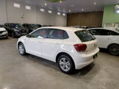 VOLKSWAGEN POLO 1.0 200 TSI COMFORTLINE 2020/2021 M&C AUTOMÓVEIS CAXIAS DO SUL / Carros no Vale