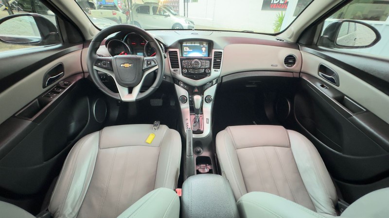 CHEVROLET CRUZE SEDAN LTZ 2013/2013 IDEAL VEÍCULOS LAJEADO / Carros no Vale