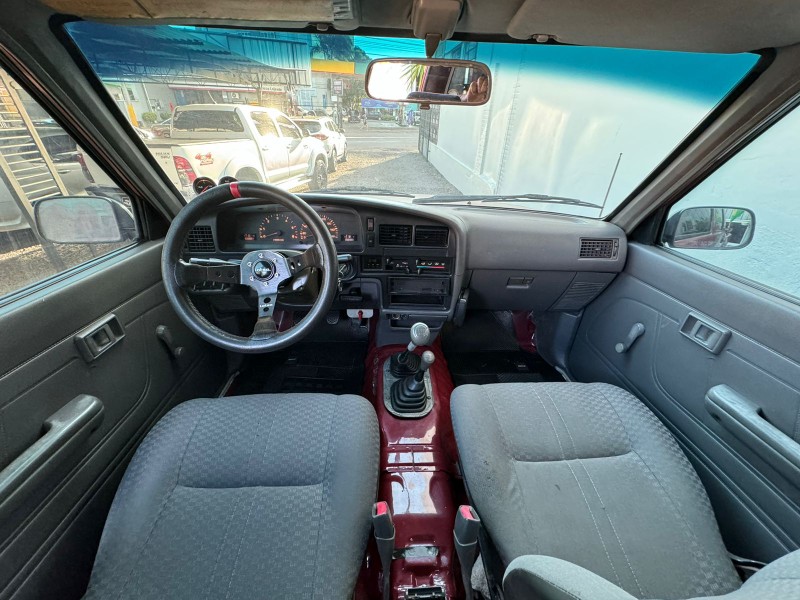 TOYOTA HILUX CABINE DUPLA /1993 IDEAL VEÍCULOS LAJEADO / Carros no Vale