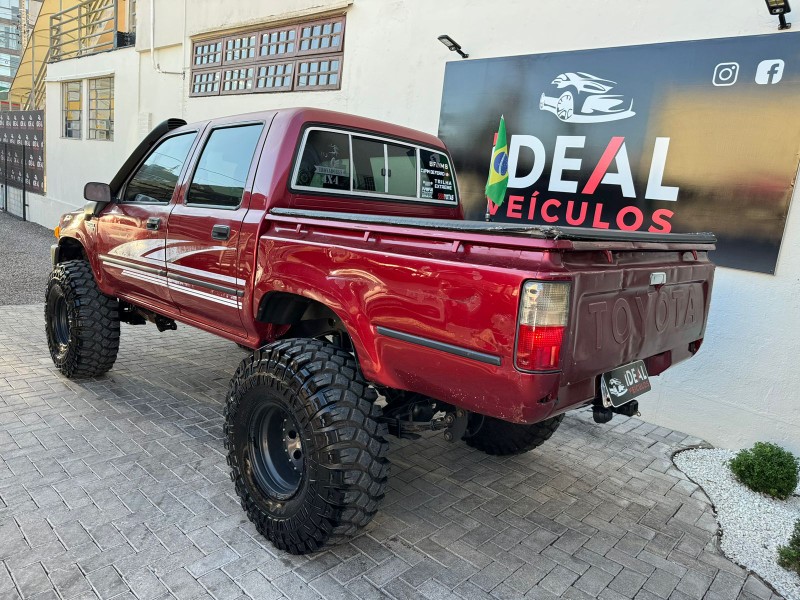 TOYOTA HILUX CABINE DUPLA /1993 IDEAL VEÍCULOS LAJEADO / Carros no Vale