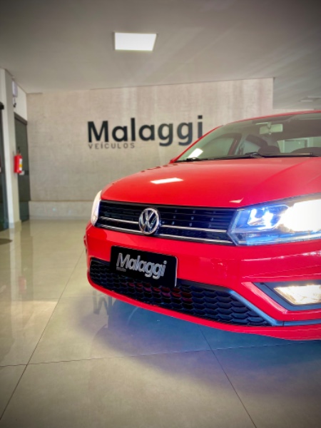 VOLKSWAGEN VOYAGE 1.6 COMFORTLINE FLEX /2019 MALAGGI VEÍCULOS ENCANTADO / Carros no Vale