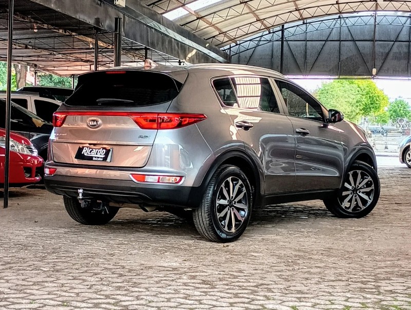 KIA SPORTAGE 2.0 LX 16V 2018 2017/2018 RICARDO VEÍCULOS TEUTÔNIA / Carros no Vale