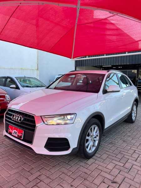 AUDI Q3 1.4 TFSI S-TRONIC 2015/2016 JM AUTOMÓVEIS VENÂNCIO AIRES / Carros no Vale