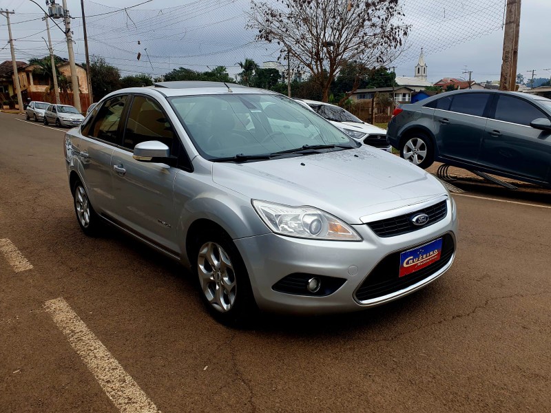 FORD FUSION 2.0 TITANIUM 16V 2010/2011 CRUZEIRO MULTIMARCAS CRUZEIRO DO SUL / Carros no Vale