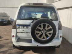 MITSUBISHI PAJERO TR4 2014/2015 ALTERNATIVA VEÍCULOS LAJEADO / Carros no Vale