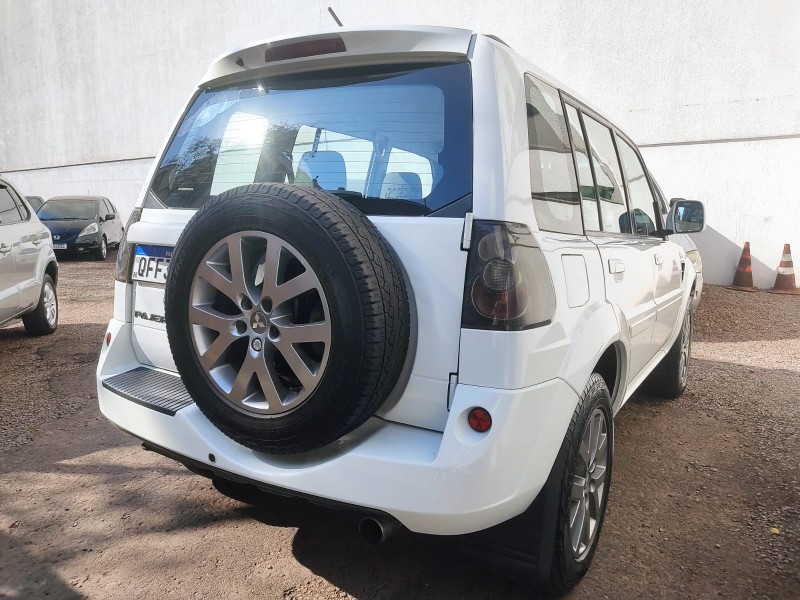 MITSUBISHI PAJERO TR4 - 2015