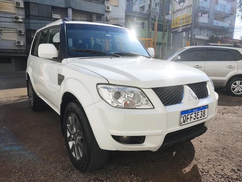 MITSUBISHI PAJERO TR4 - 2015