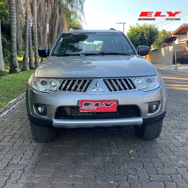 MITSUBISHI PAJERO DAKAR 3.2 HPE 4X4 16V 2013/2013 ELY AUTOMÓVEIS LAJEADO / Carros no Vale