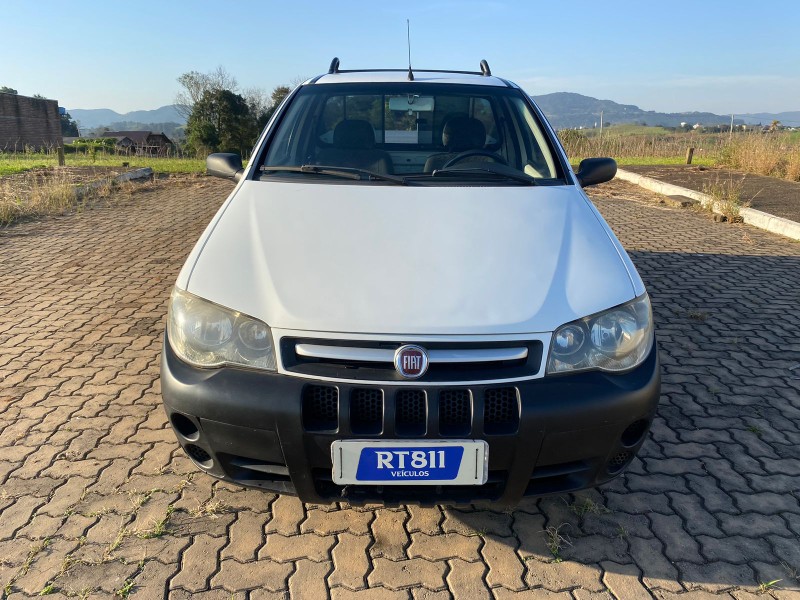 FIAT STRADA /2011 RT 811 VEÍCULOS ARROIO DO MEIO / Carros no Vale