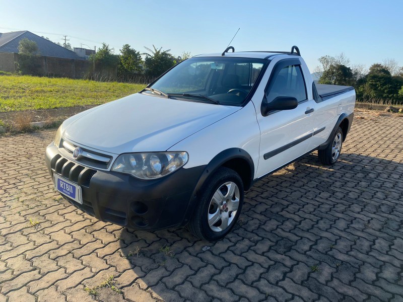 FIAT STRADA /2011 RT 811 VEÍCULOS ARROIO DO MEIO / Carros no Vale