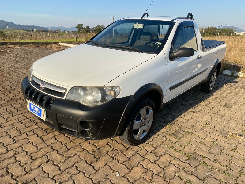 FIAT STRADA /2011 RT 811 VEÍCULOS ARROIO DO MEIO / Carros no Vale