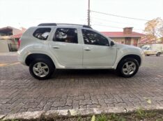 RENAULT DUSTER 1.6 2013/2013 ELY AUTOMÓVEIS LAJEADO / Carros no Vale