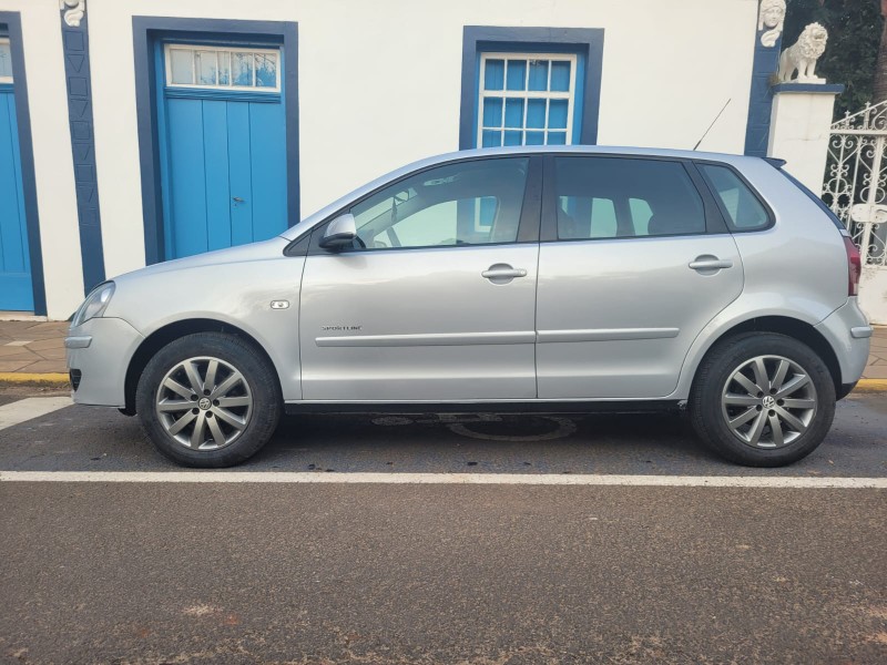 VOLKSWAGEN POLO 1.6 MI SPORTLINE 8V 2008/2009 ADRIANO VEÍCULOS CRUZEIRO DO SUL / Carros no Vale