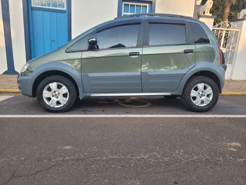 FIAT IDEIA ADVENTURE 1.8 2007/2007 ADRIANO VEÍCULOS CRUZEIRO DO SUL / Carros no Vale