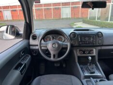 VOLKSWAGEN AMAROK TRENDLINE 2.0 4X4 CD 2013/2014 LS MULTIMARCAS VENÂNCIO AIRES / Carros no Vale