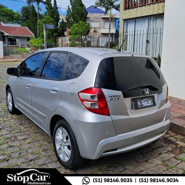 HONDA FIT 1.4 LX AT 2013/2013 STOPCAR MULTIMARCAS ESTRELA / Carros no Vale