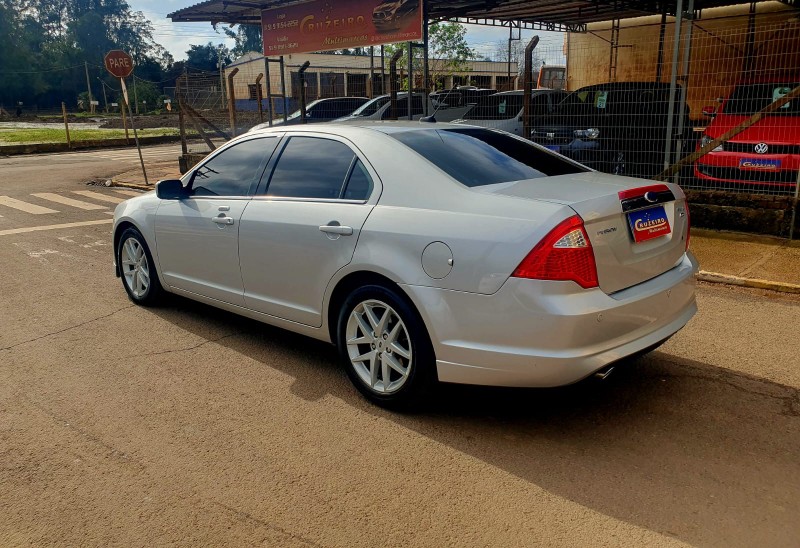 FORD FUSION SEL 3.0 V6 16V 2009/2010 CRUZEIRO MULTIMARCAS CRUZEIRO DO SUL / Carros no Vale