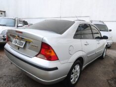 FORD FOCUS GHIA SEDAN 2.0 2006/2007 ALTERNATIVA VEÍCULOS LAJEADO / Carros no Vale